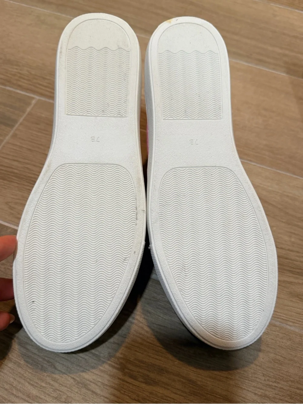 Brand new Kate Spade New York “Lance” Ruffle Slip-On Sneakers
